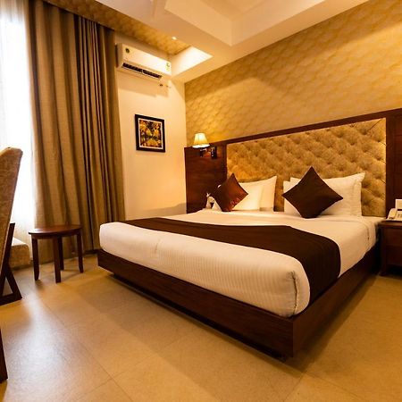 Готель Dev Residency Thiruvananthapuram Екстер'єр фото